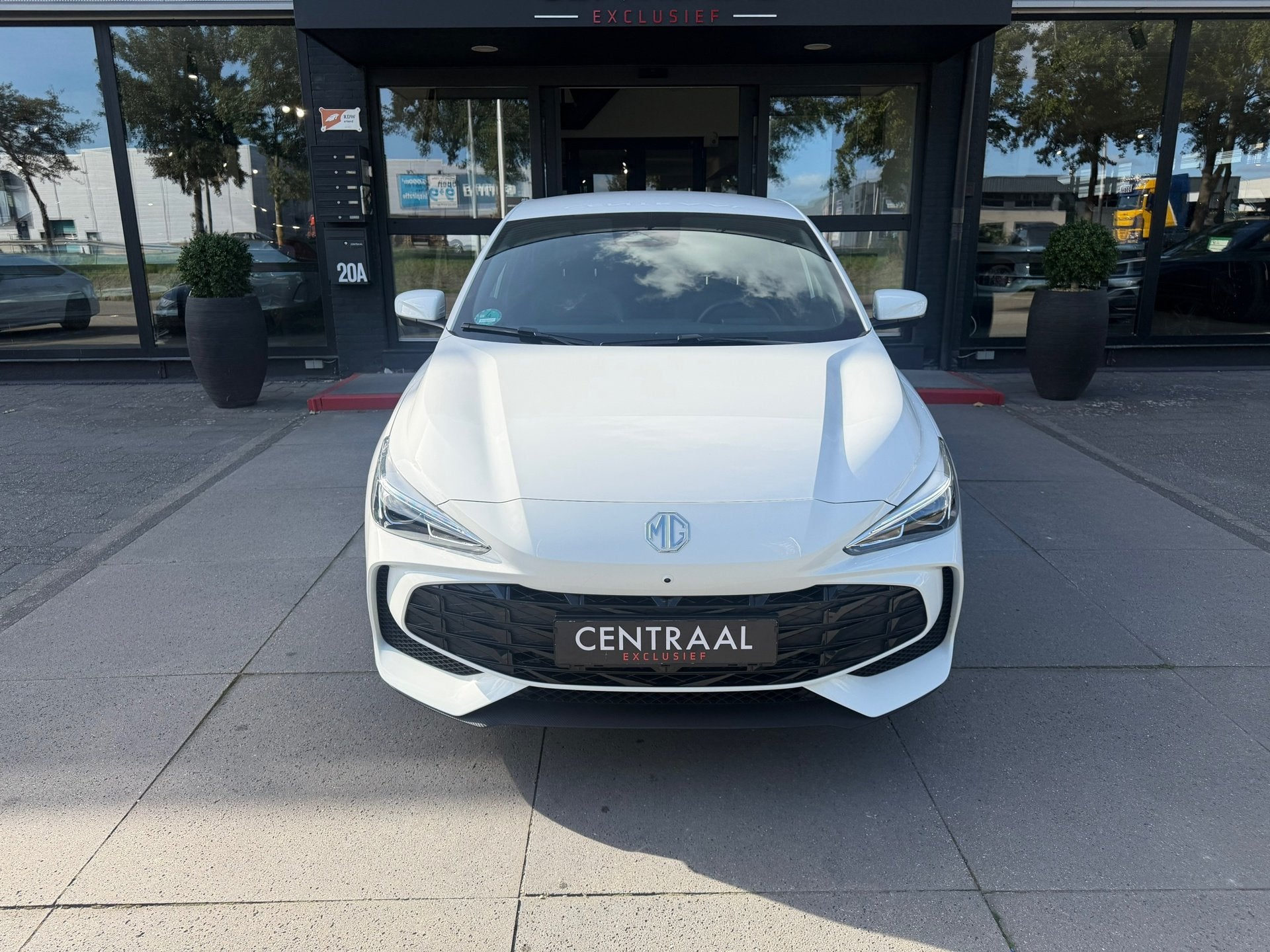 MG MG3 Hybrid+ 1.5 Hybrid+ Luxury ACC|Carplay|Keyless|360Cam, Auto's, Zwart, 4 cilinders, Automatische klimaatregeling, Leder en Stof
