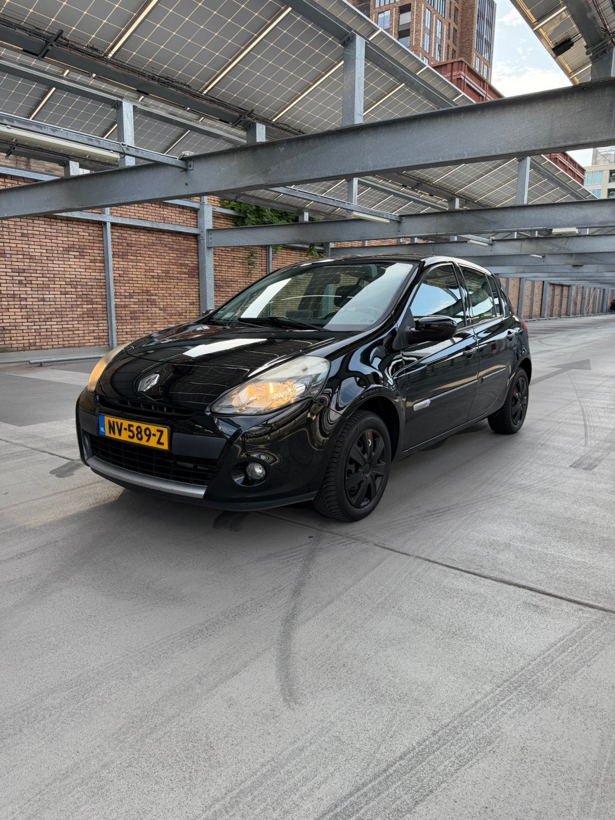 Renault Clio 1.2 2012 Zwart *Airco*Apk*Elektrische Ramen*, Auto's, Voorwielaandrijving, Stof, 74 pk, Zwart