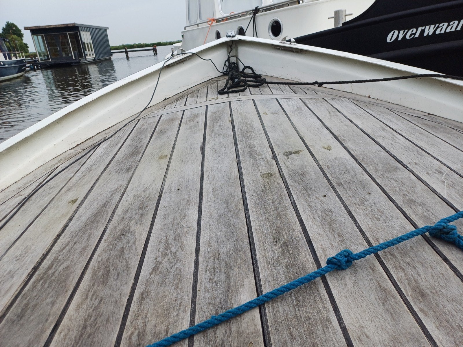 Foto 20 van Afbouw project polyester sloep 8 meter vetus 10kw elec