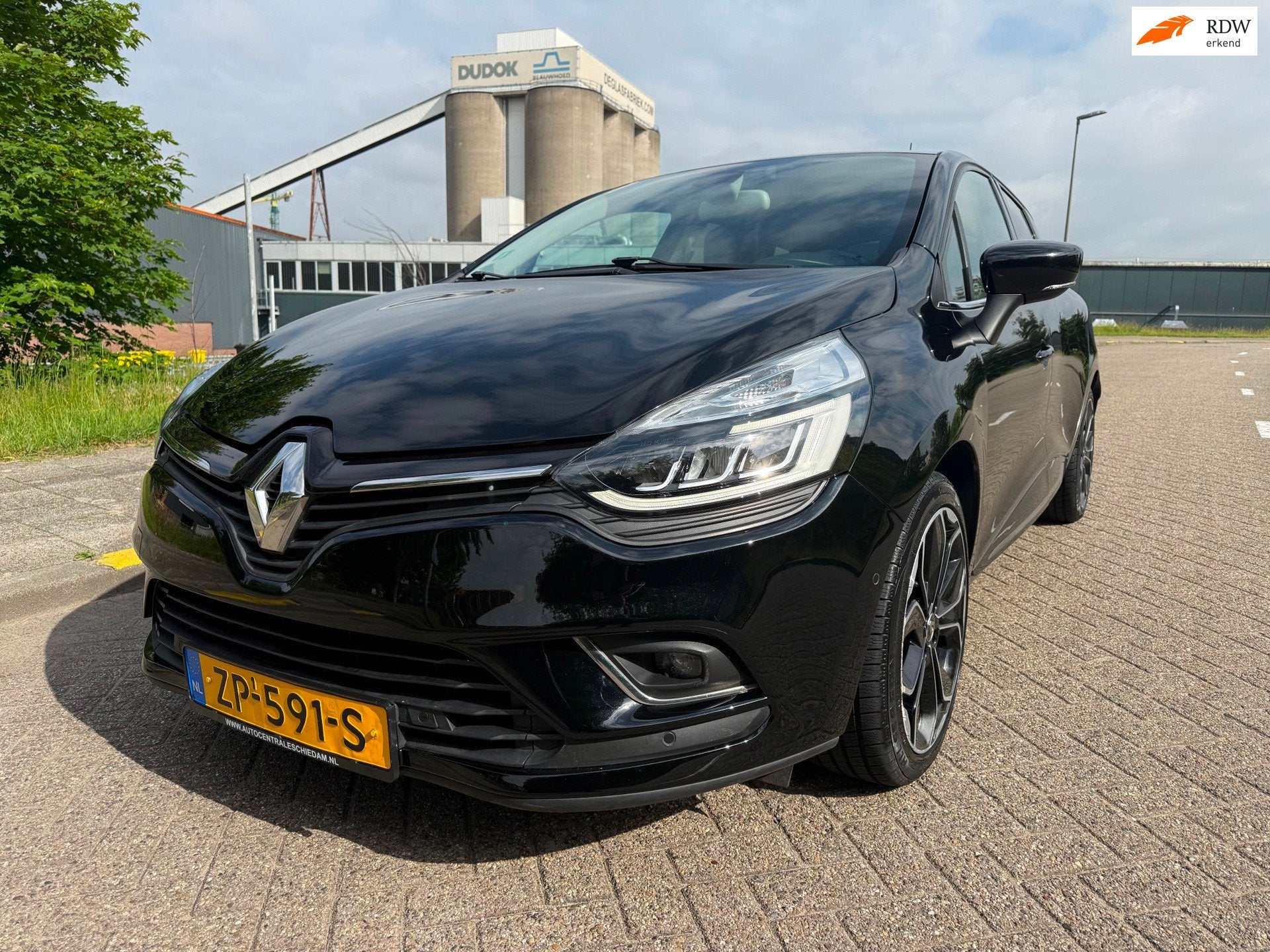 Renault Clio Estate 0.9 TCe Bose_OPENDAK_LUX UITVOERING!_ALL, Voorwielaandrijving, 898 cc, Gebruikt, Euro 6