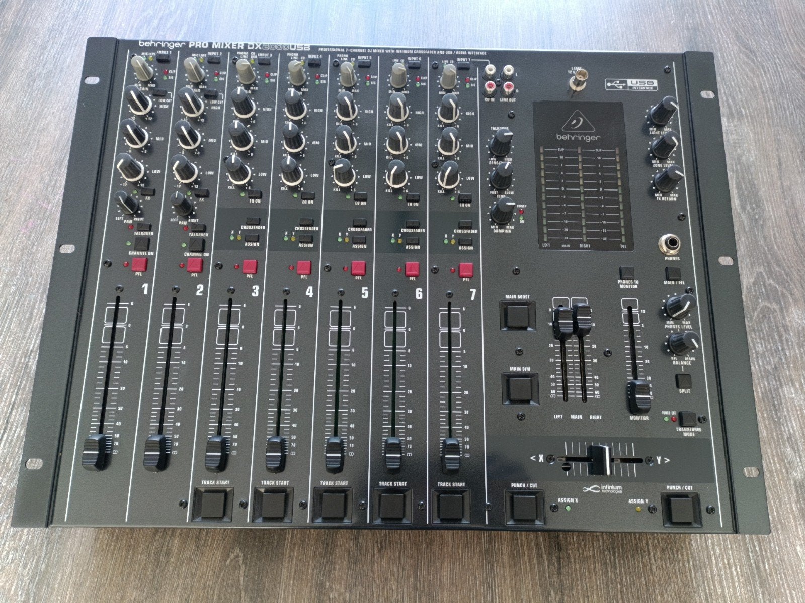 Behringer PRO MIXER DX2000USB 7-kanaals mixer, Muziek en Instrumenten, Ophalen of Verzenden, Zo goed als nieuw, 5 tot 10 kanalen