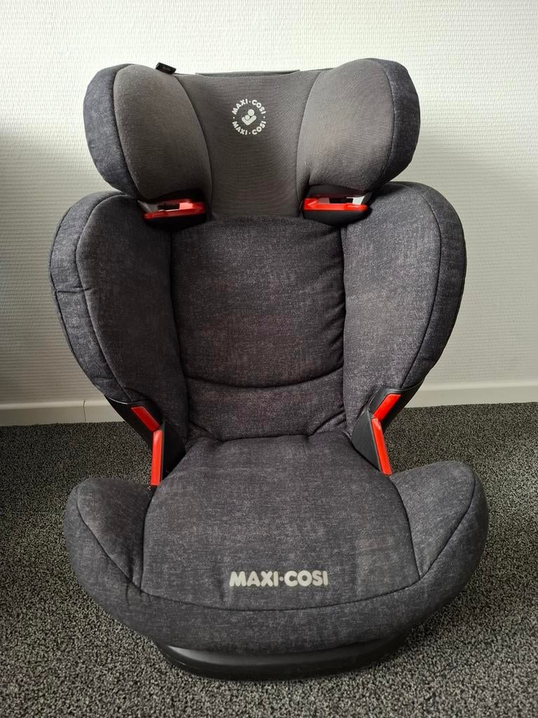 Maxi Cosi RodiFix AirProtect, Kinderen en Baby's, Autostoeltjes, Ophalen, 15 t/m 36 kg, Slaapstand, Zo goed als nieuw