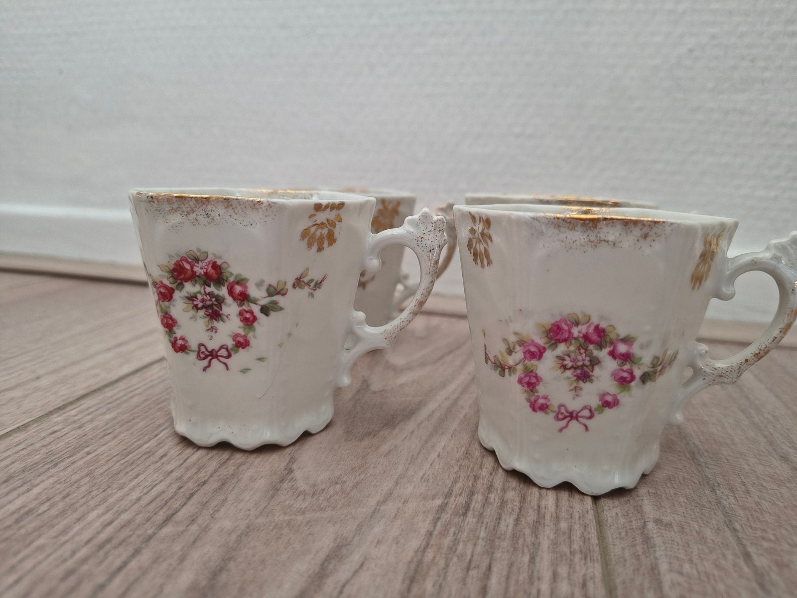 Antieke tere porceleinen Franse kopjes, Antiek en Kunst, Ophalen of Verzenden
