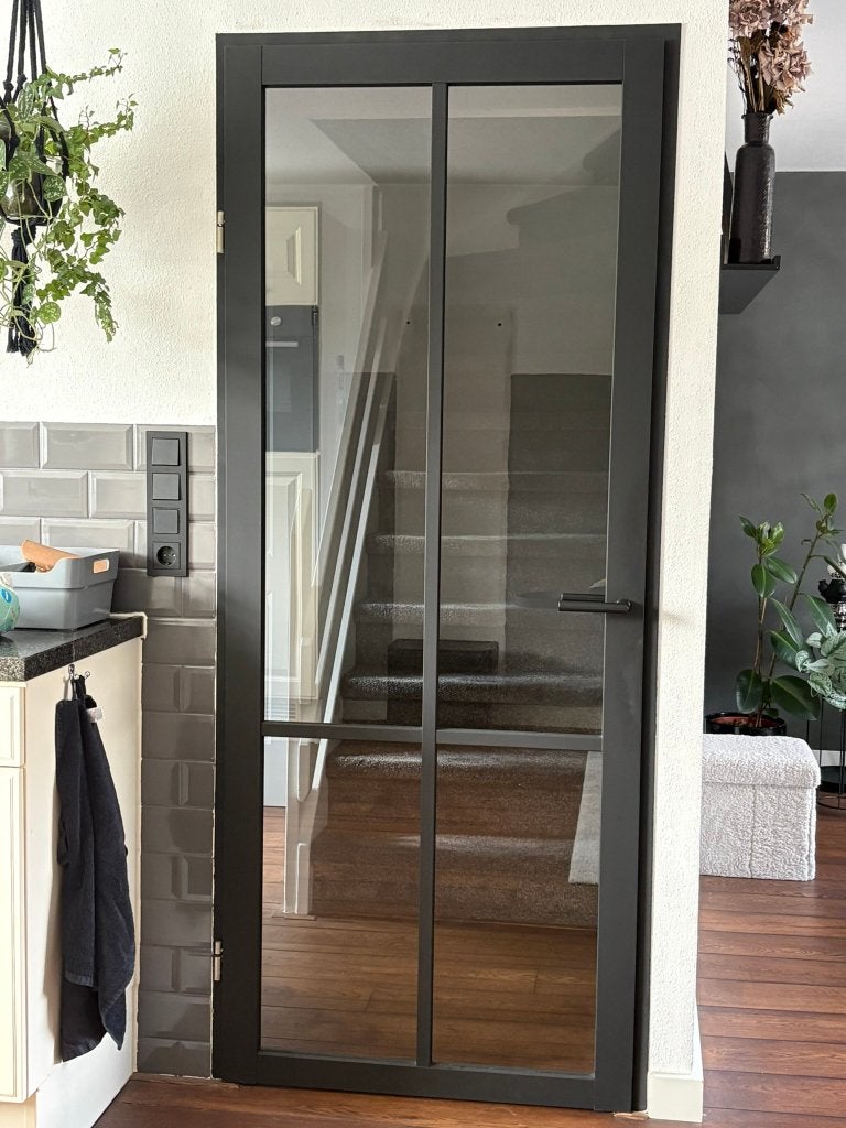 Zwarte kunstof binnendeur met glas, Ophalen, Gebruikt, 80 tot 100 cm, Binnendeur
