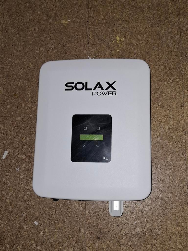 Solax X1 Omvormer - Zonne-energie, Doe-het-zelf en Verbouw, Zonnepanelen en Toebehoren, Ophalen of Verzenden, Gebruikt, Paneel