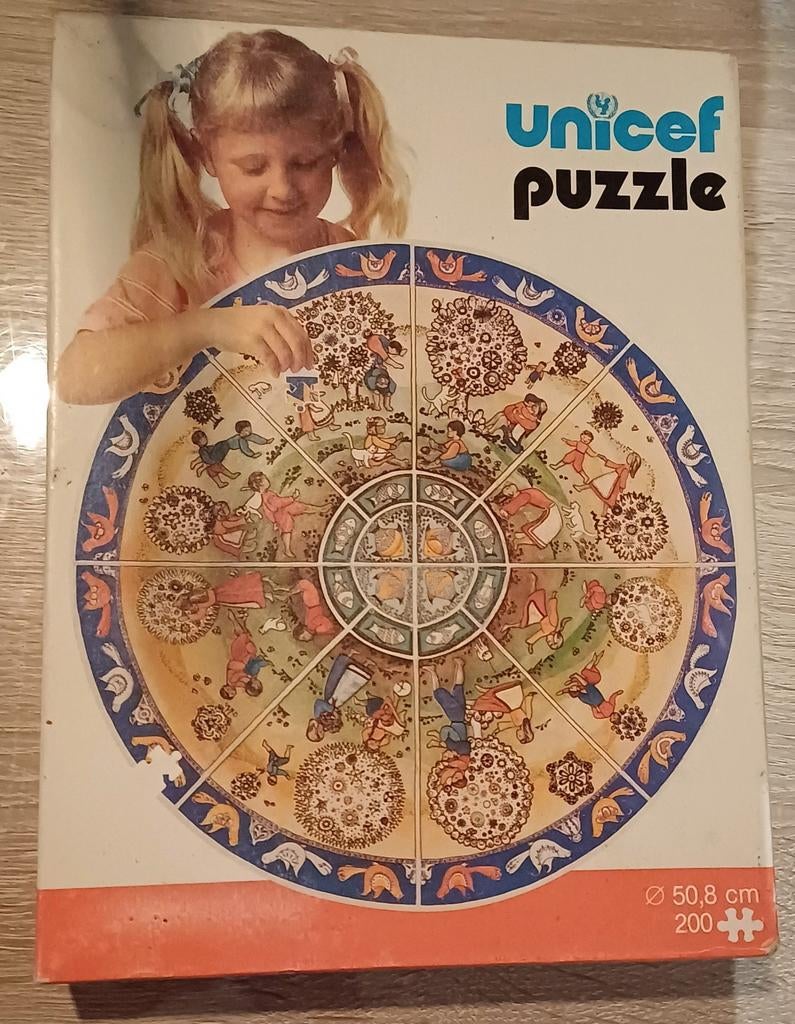 Unicef circle puzzel 1979 gratis, Ophalen of Verzenden, Minder dan 500 stukjes, Gebruikt