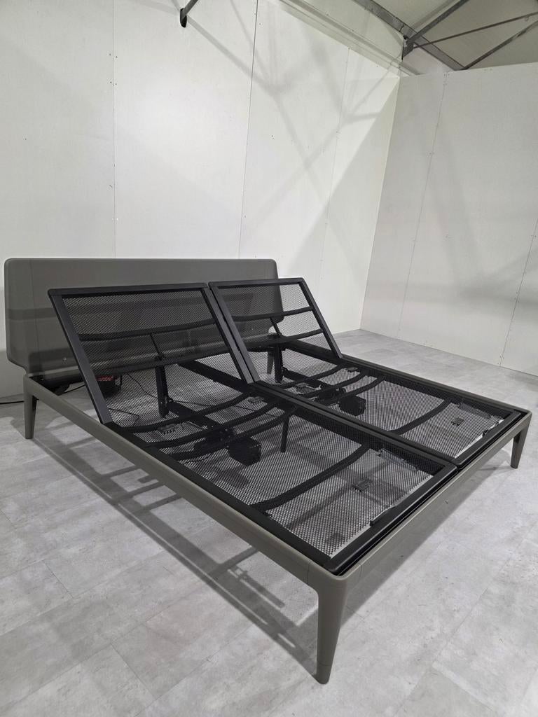 Auping Essential Bed 200x200 Elektrisch M1, Ophalen of Verzenden, Zo goed als nieuw, Tweepersoons, Verstelbaar