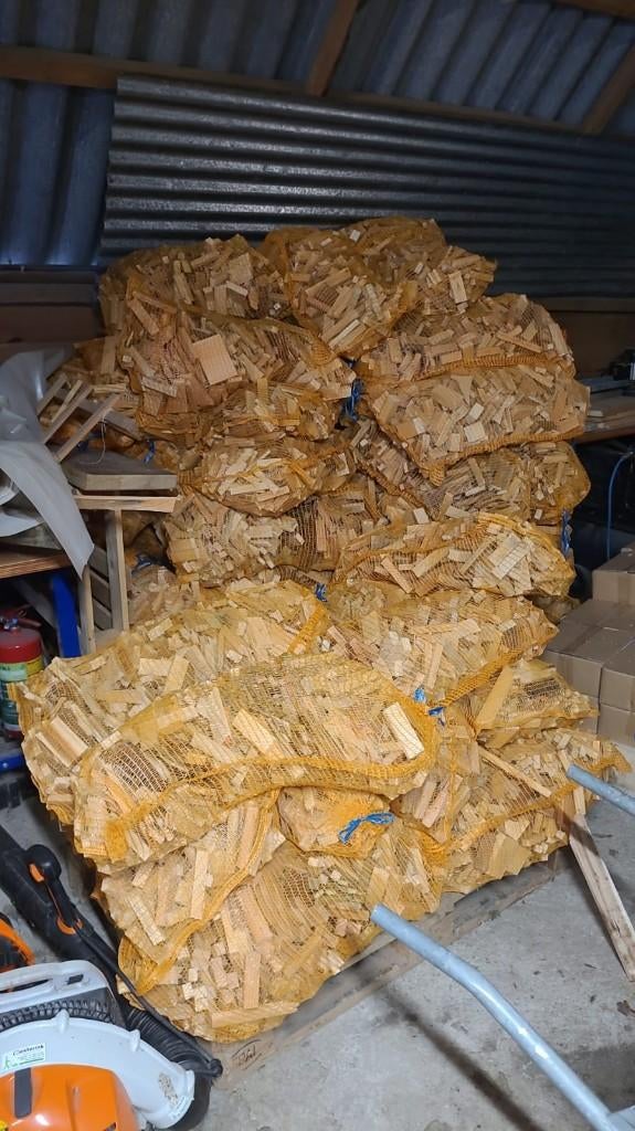 aanmaakhout te koop, Tuin en Terras, Haardhout, 6 m³ of meer, Ophalen, Overige houtsoorten, Blokken