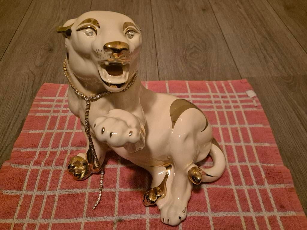 Porseleinen Beeld van een Tijger met Gouden Accenten, Ophalen of Verzenden