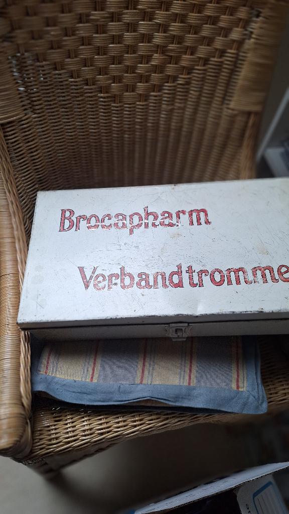 Brocapharm verbandtrommel, Antiek en Kunst, Curiosa en Brocante, Ophalen of Verzenden