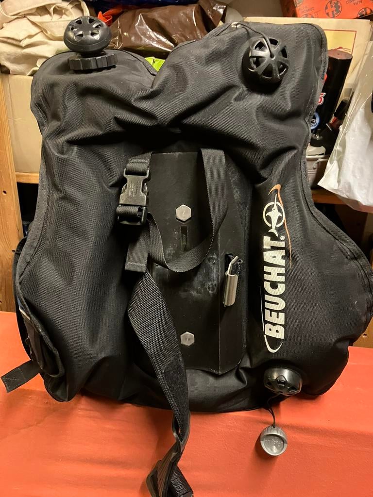 Voor duikuitrusting compleet trimvest te koop  merk Beuchat, Watersport en Boten, Duiken, Ophalen of Verzenden, Gebruikt, Trimvest of Wing