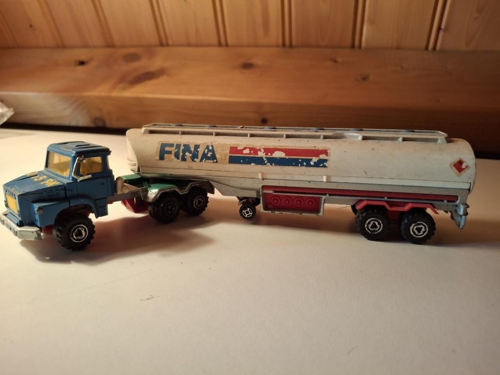 1:50 Majorette Scania met tankoplegger, Hobby en Vrije tijd, Modelauto's | 1:50, Ophalen of Verzenden, Gebruikt, Bus of Vrachtwagen