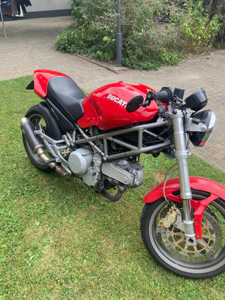 Ducati Monster - Naked Bike Klassieker, 2 cilinders, Sportuitlaat, Motorrijbewijs A, Particulier
