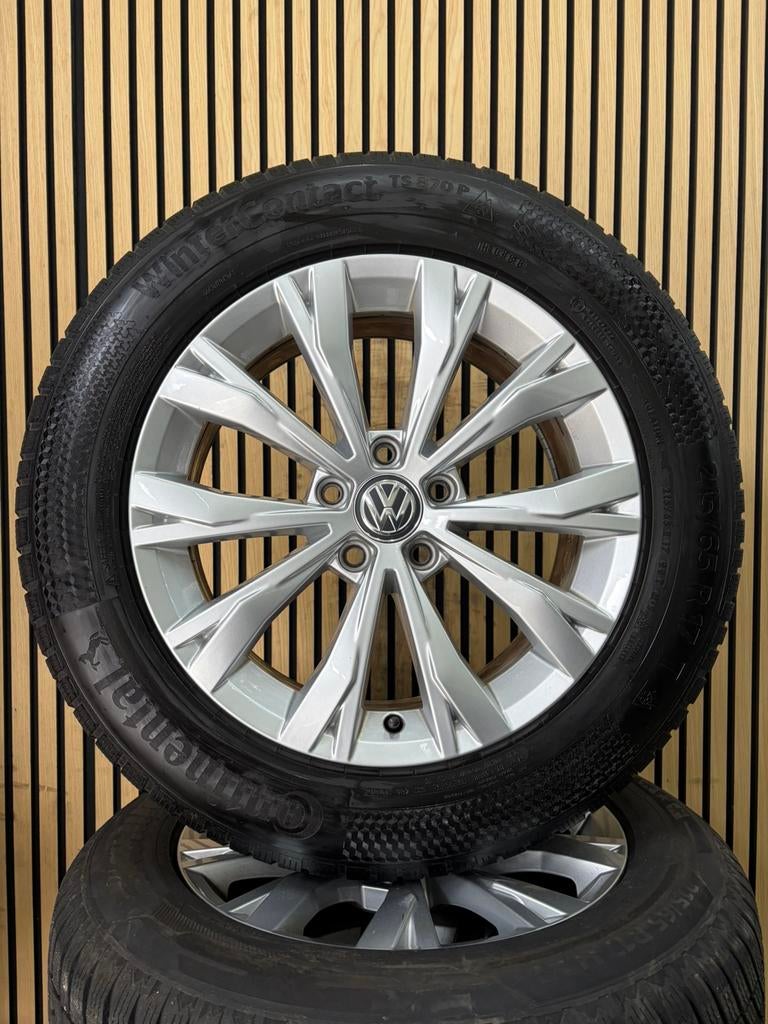 Originele 17” Volkswagen Tiguan Winterbanden Q3 Tarraco, Auto-onderdelen, Banden en Velgen, ., Banden en Velgen, 17 inch, Volkswagen
