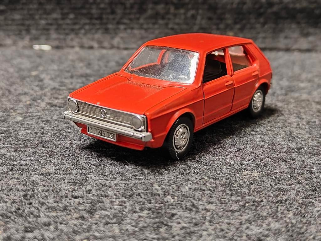 Volkswagen Golf Mk1 Schuco 1:43, Ophalen of Verzenden, Auto, Schuco