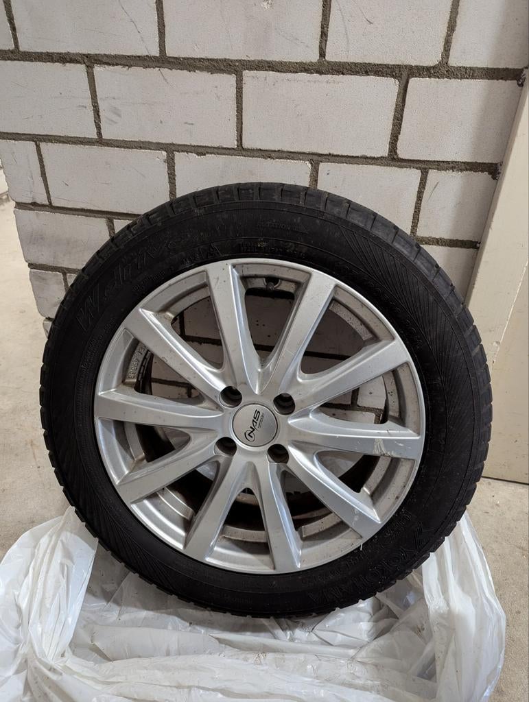 Winterbanden set Honda Jazz Crosstar (2022) - 4x100, Auto-onderdelen, Banden en Velgen, Banden en Velgen, Winterbanden, 16 inch