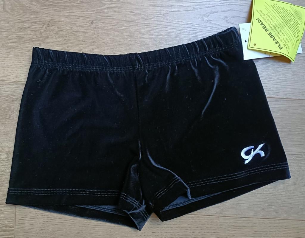 Gk elite sportswear zwart velours turnbroek 104, al Nieuw, Nieuw, Ophalen of Verzenden, Kleiner dan kindermaat 122, Turnbroekje