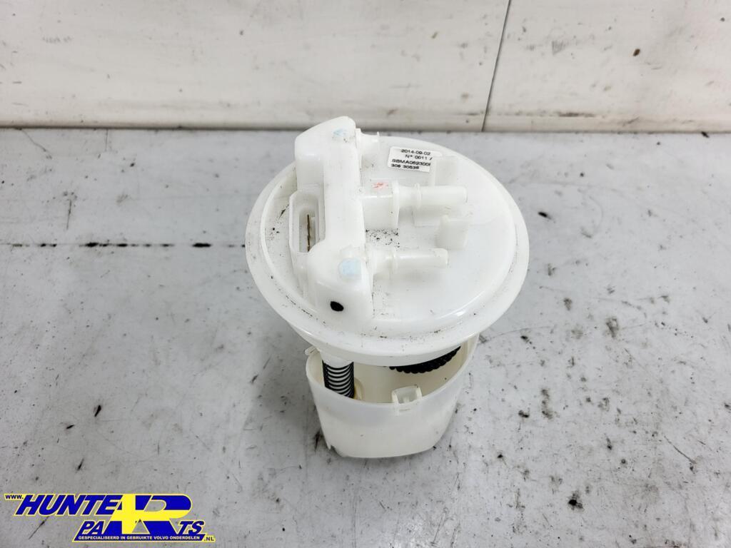 Benzinepomp Volvo V40 I ('96-'04) 30630538, Gebruikt, Ophalen of Verzenden, Volvo, Volvo