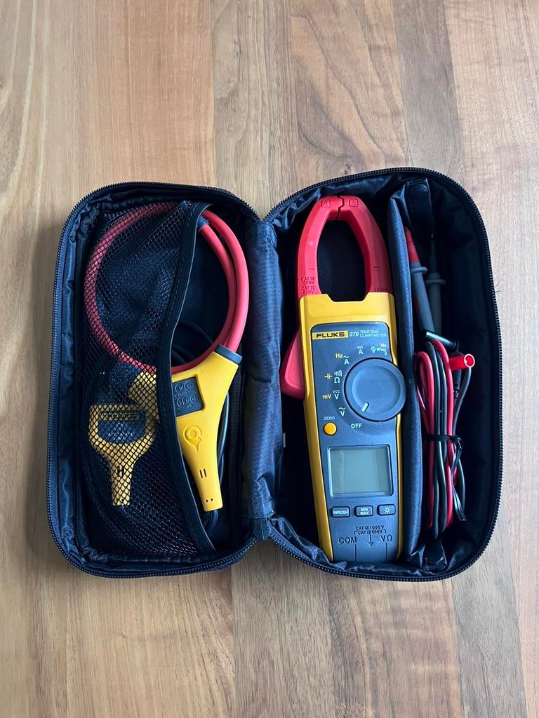 Nieuwe ! Perfecte Fluke 376 True RMS Clamp meter, Doe-het-zelf en Verbouw, Ophalen of Verzenden, Nieuw, Multimeter