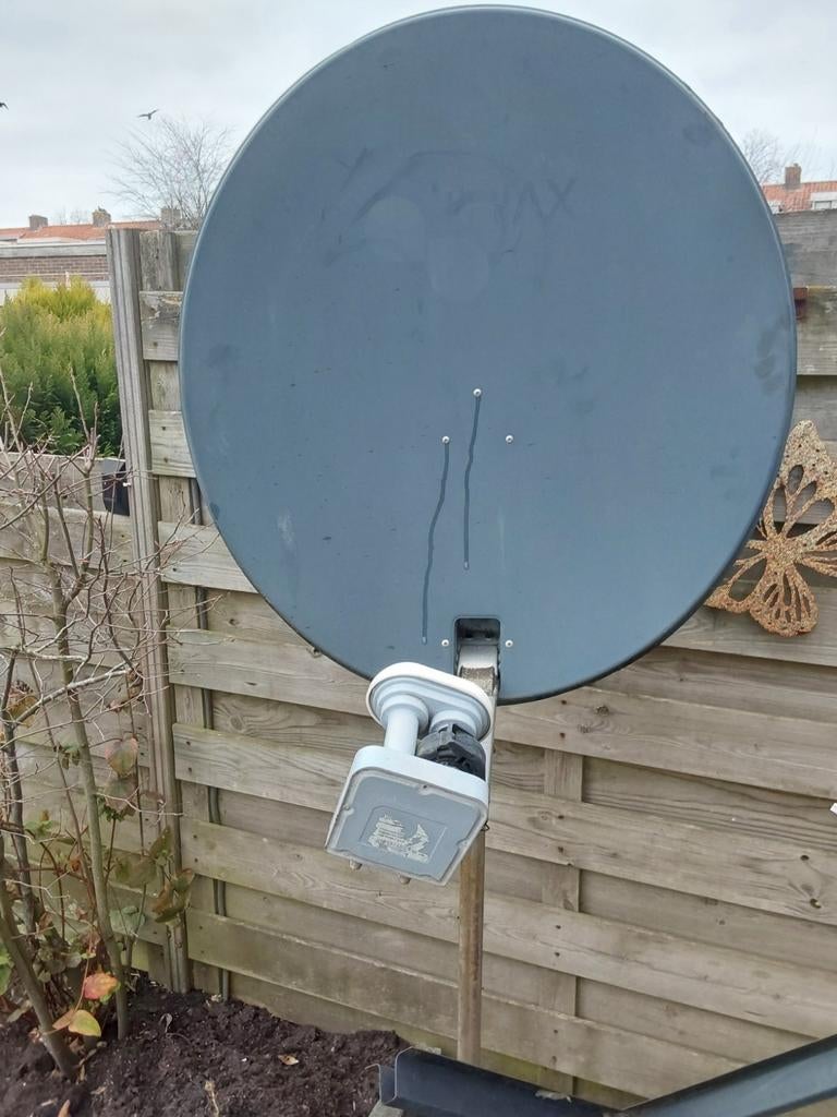 Triax Schotel 75 cm - Goedkoop!, Ophalen of Verzenden, Gebruikt, (Schotel)antenne, Overige merken