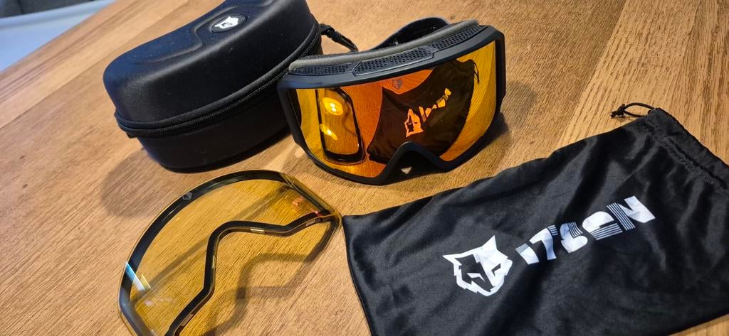 Itsen skibril snowboardbril / magnetisch verwisselbare lens, Sport en Fitness, Snowboarden, Ophalen of Verzenden, Zo goed als nieuw