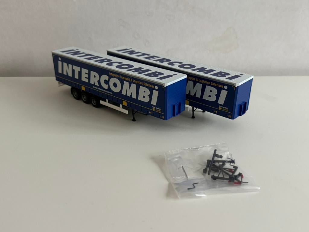 Roco trailers “Intercombi”, Hobby en Vrije tijd, Modeltreinen | H0, Gelijkstroom, Wagon, Ophalen of Verzenden, Zo goed als nieuw