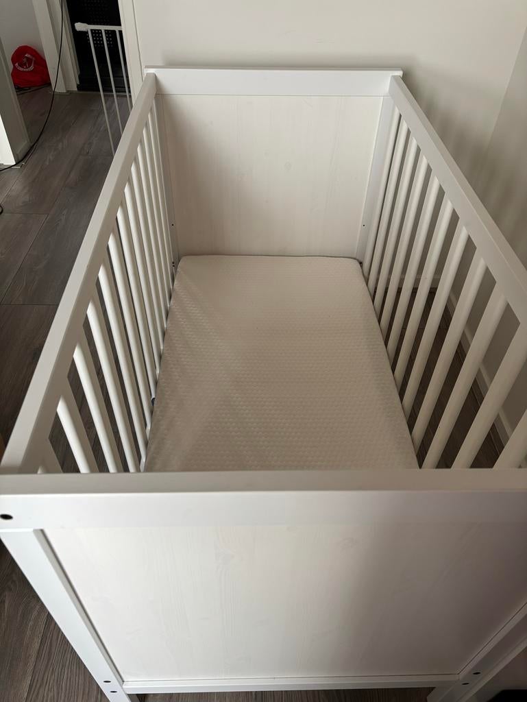 IKEA Sundvik Ledikant met Matras, Ophalen, Zo goed als nieuw, Ledikant