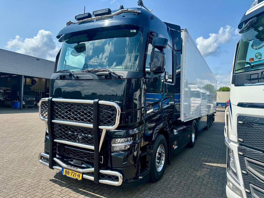 LIGHTFIX BULLBAR Renault T High, Auto-onderdelen, Vrachtwagen-onderdelen, Gebruikt, Renault, Lightfix@, Ophalen