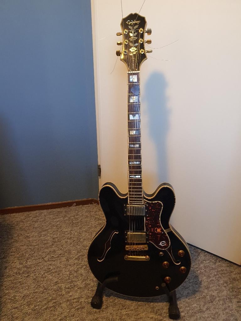 Te Koop: Epiphone Sheraton-b, Ophalen, Hollow body, Epiphone, Met versterker
