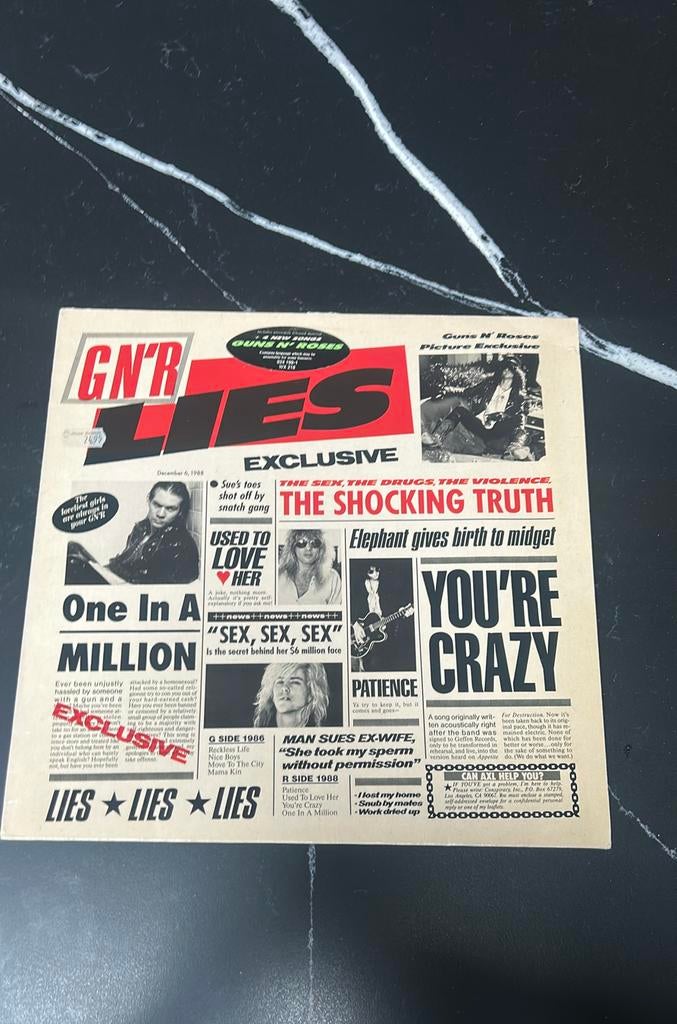 Guns N’ Roses – G N’ R Lies (Originele 1988 Duitse persing), Cd's en Dvd's, Vinyl | Hardrock en Metal, Gebruikt, Ophalen of Verzenden