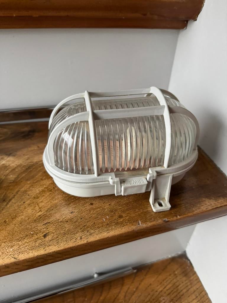 Wandlamp bulleye ovaal, Ophalen of Verzenden, Zo goed als nieuw, Kunststof