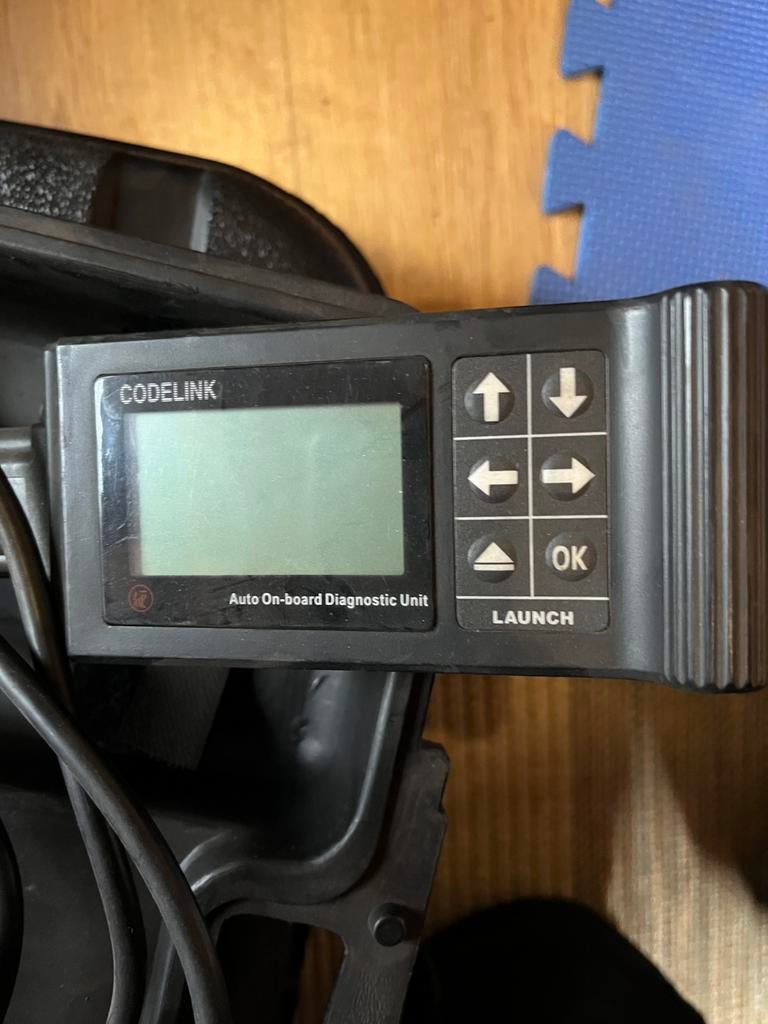Wat ouder maar goed uitlees. Apparaatje auto storing, Ophalen of Verzenden, Gebruikt
