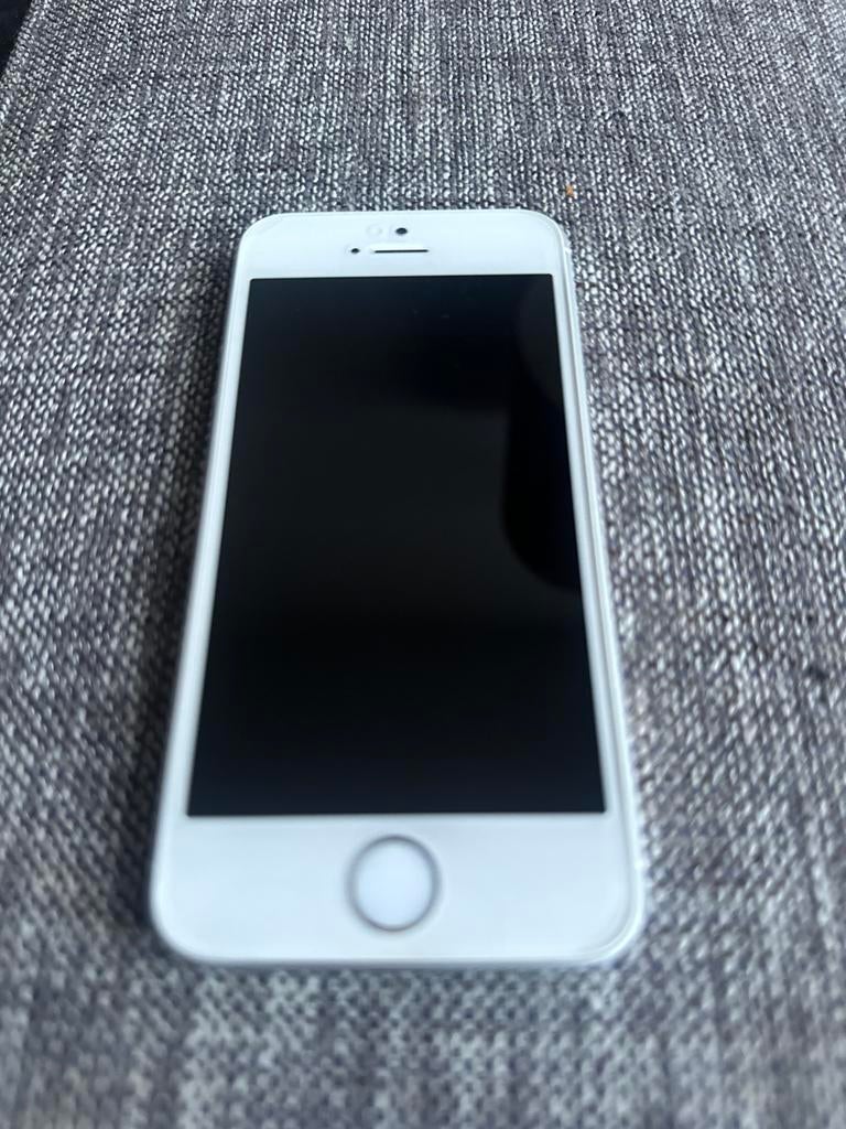 Te koop: iPhone SE 16GB – Silver – Goede staat, Telecommunicatie, Mobiele telefoons | Apple iPhone, Ophalen of Verzenden, Zo goed als nieuw