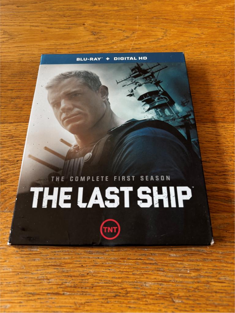 Blu-ray's The Last Ship - Seizoen 1 - Import met NLO, Ophalen of Verzenden, Gebruikt, Tv en Series