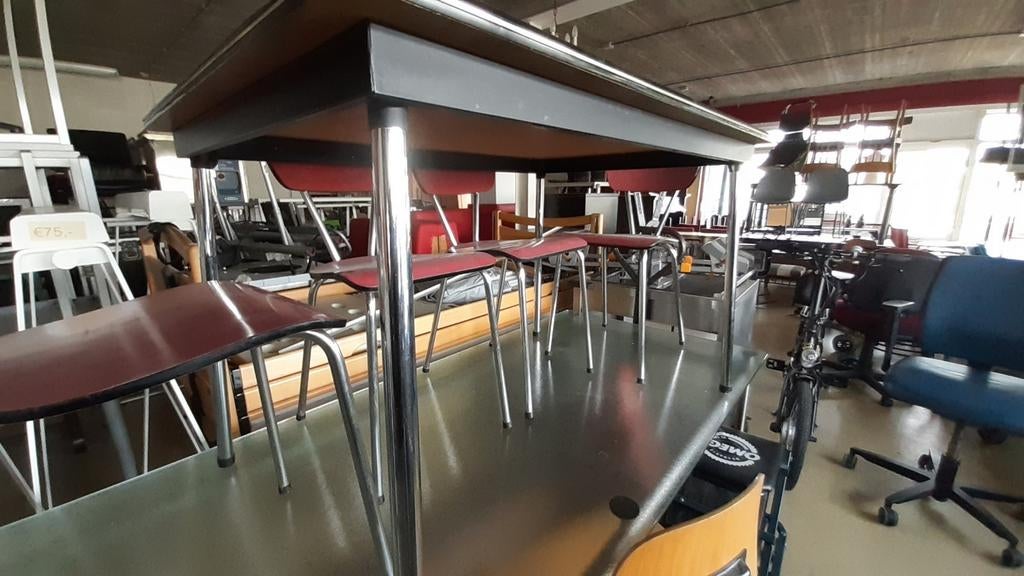 Vintage eettafel met 6 stoelen, Ophalen, Info@tommysmit.nl, Gebruikt, Jaren 60