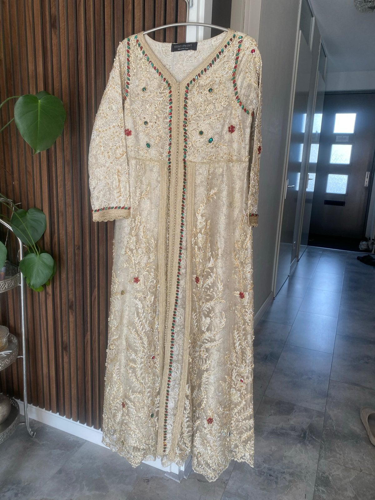 Prachtige Marokkaanse takchit - Essies Dresses, Maat 38/40 (M), Overige typen, Ophalen of Verzenden, Zo goed als nieuw