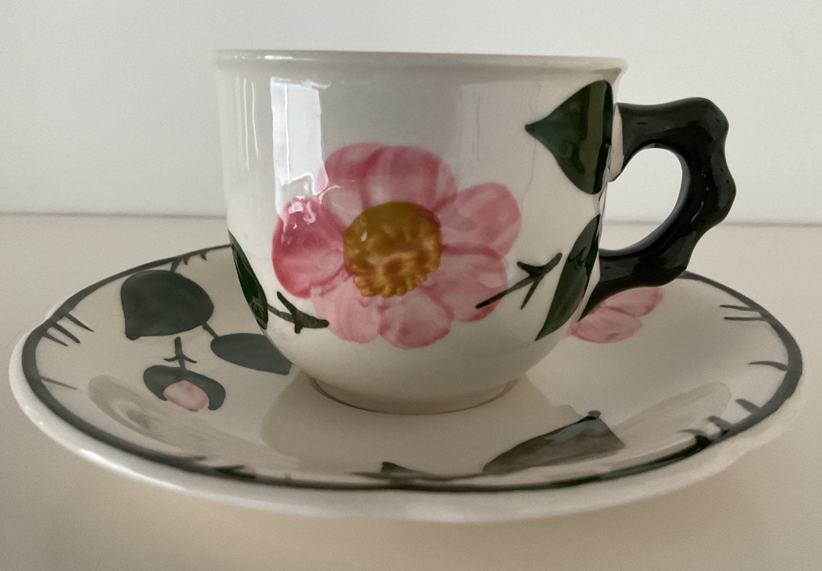 Villeroy & Boch - Wild Rose - Espresso Kop en Schotel, Klassiek, Villeroy & Boch, Ophalen of Verzenden, Zo goed als nieuw