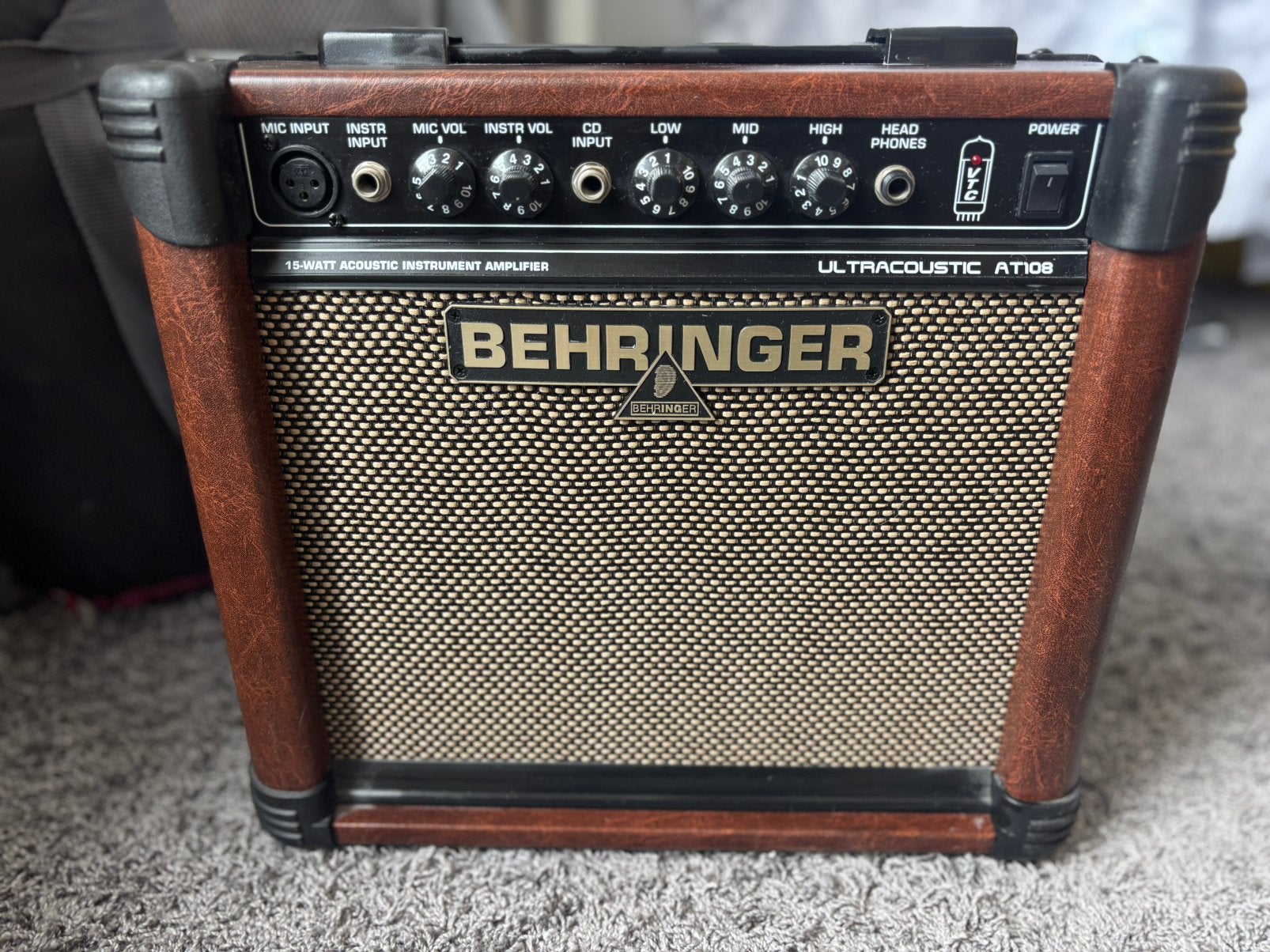 Behringer versterker, Ophalen, Nieuw, Minder dan 50 watt