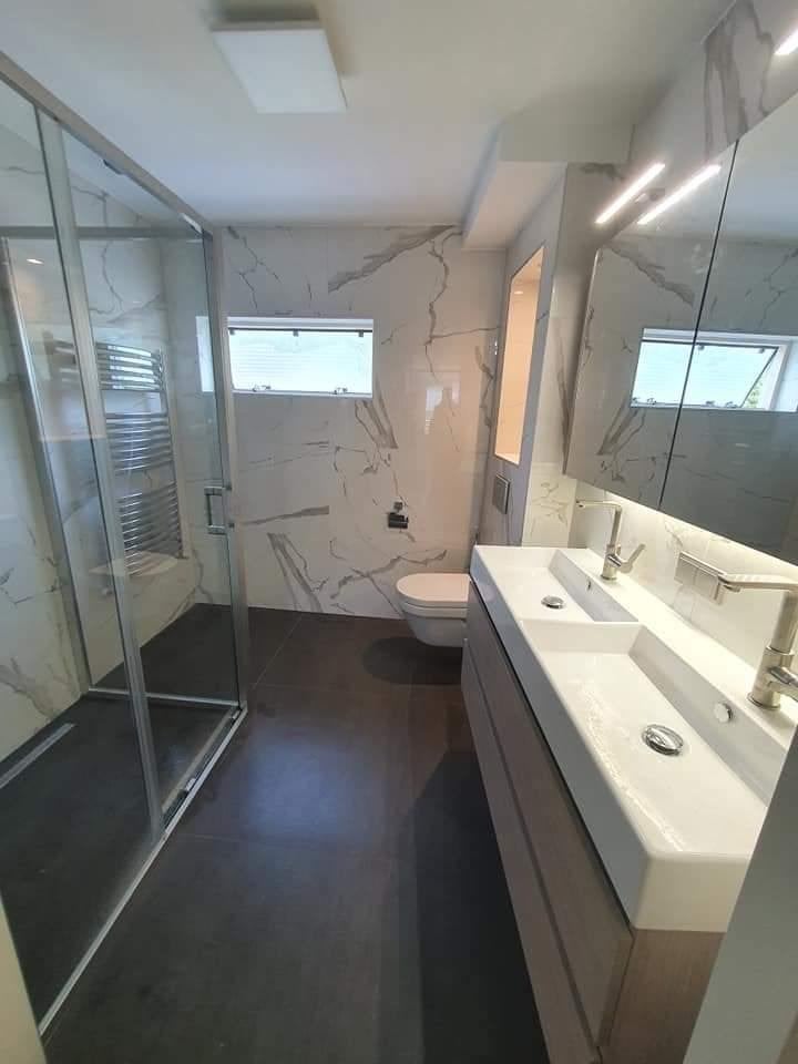 Tegelzetter Woubrugge en Omgeving | Gratis Offerte, Ophalen of Verzenden, Nieuw, 75 m² of meer, Laminaat