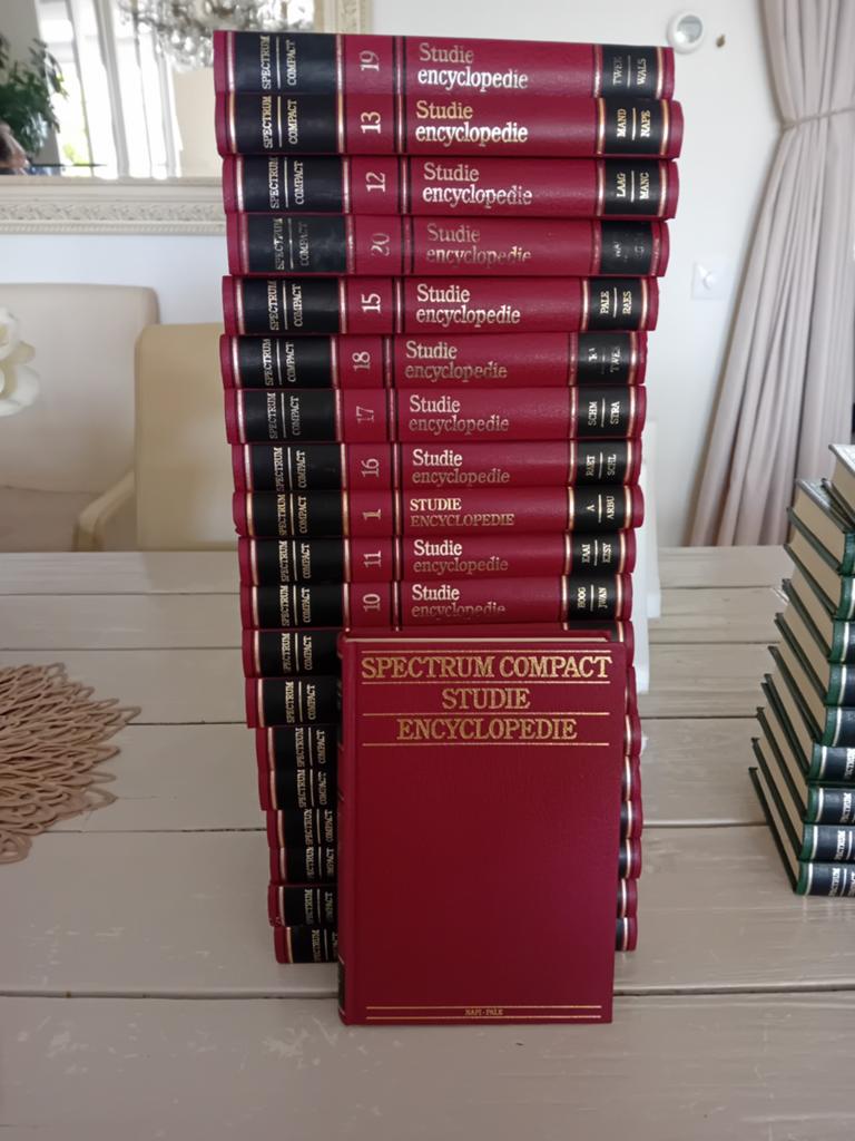 Spectrum compact studie encyclopedie, Ophalen of Verzenden, Zo goed als nieuw, Algemeen