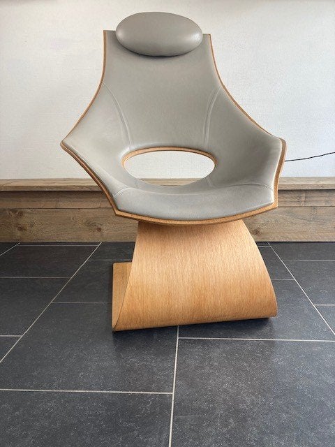 Carl Hansen Dream chair, Tadao Ado, eiken, grijs leder, Design, 75 tot 100 cm, Ophalen of Verzenden, Zo goed als nieuw