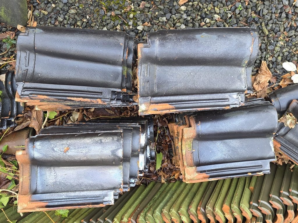 Dakpannen, nokvorsten en eindpannen GRATIS AF TE HALEN, Ophalen, Gebruikt, 15 m² of meer, Dakpannen