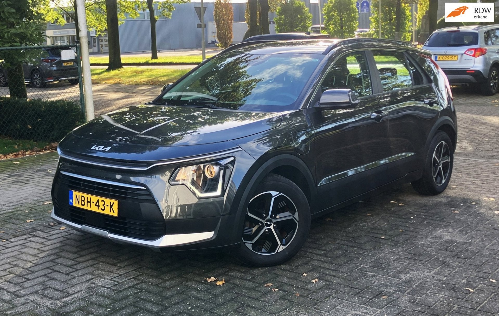 Kia NIRO 1.6 GDi PHEV DynamicLine Plug in Carplay Navi Camer, Auto's, Dealer onderhouden, Stof, Gebruikt, Euro 6