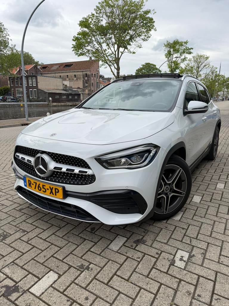 Mercedes-Benz GLA 200(PANO)AMG NIGHT PKT Bns sol Vol opties!, Auto's, 15 km/l, 1800 kg, Zwart, 4 cilinders