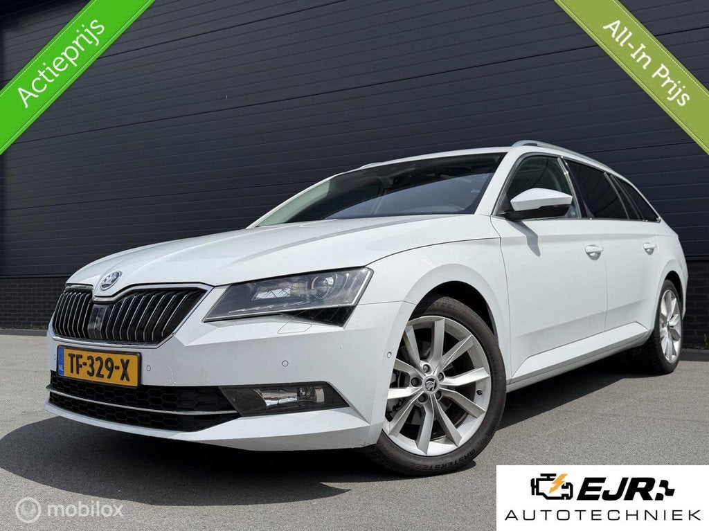 Skoda Superb Combi 1.4 TSI ACT Business Sport CLIMA*PANO*LEE, Auto's, Skoda, 730 kg, Gebruikt, 4 cilinders, Wit