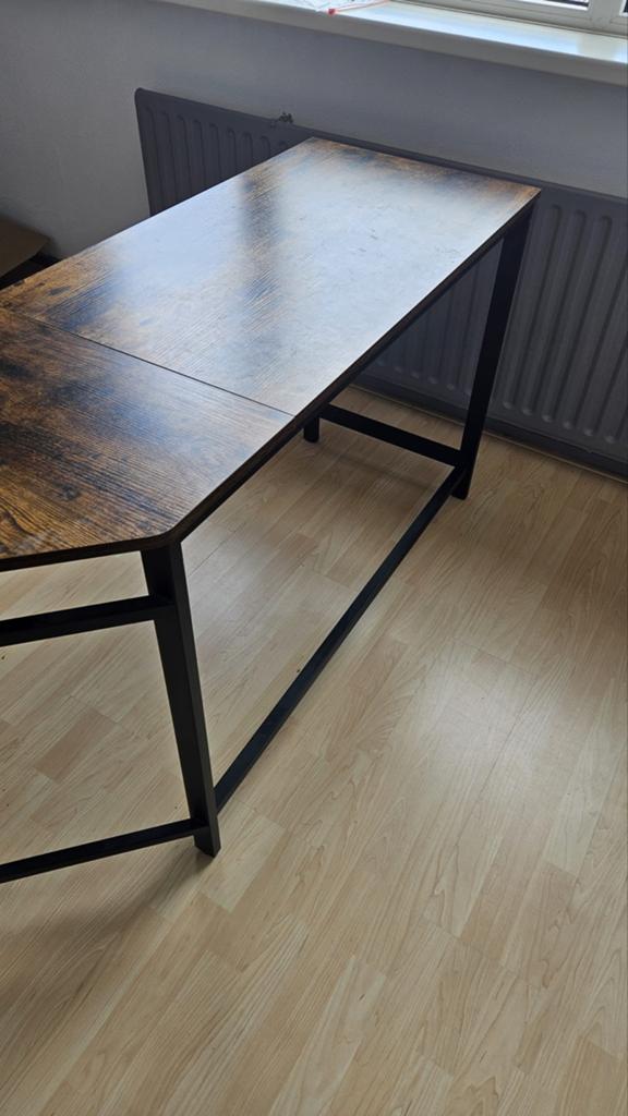 Stevig hoekbureau - 138x50/76cm, Gebruikt, Spaanplaat of MDF, Hoekbureau, Bruin