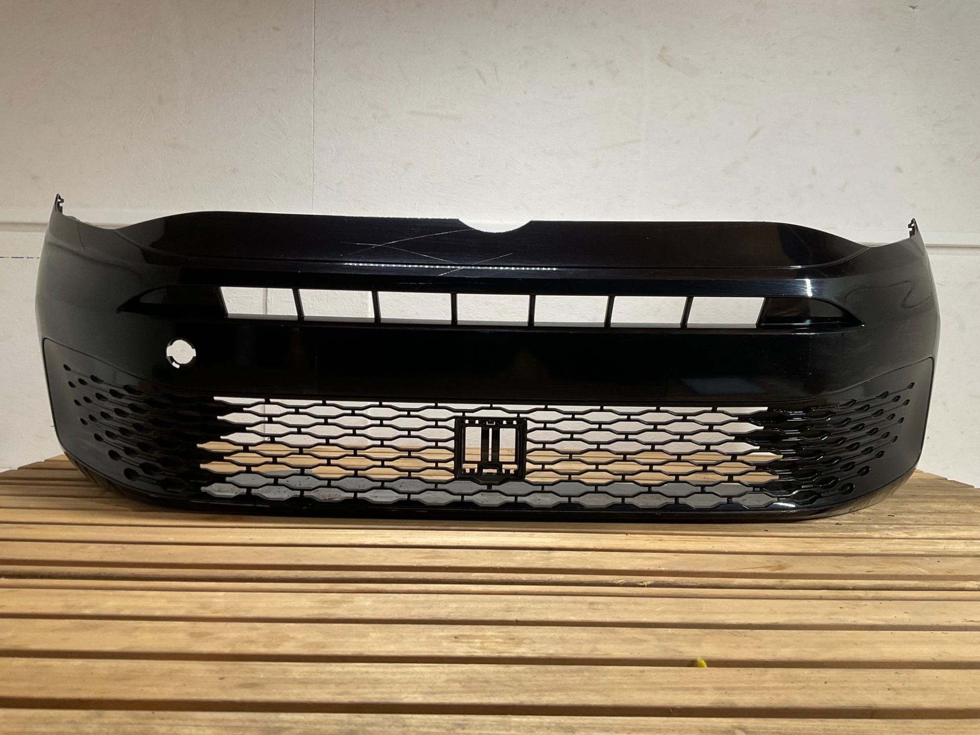 Bumper Volkswagen CADDY 2K7 2K7807221A 2021-2025 Voorbumper, Gebruikt, Volkswagen AG, Bumper, Berliner Ring 2
38440  Wolfsburg, DE