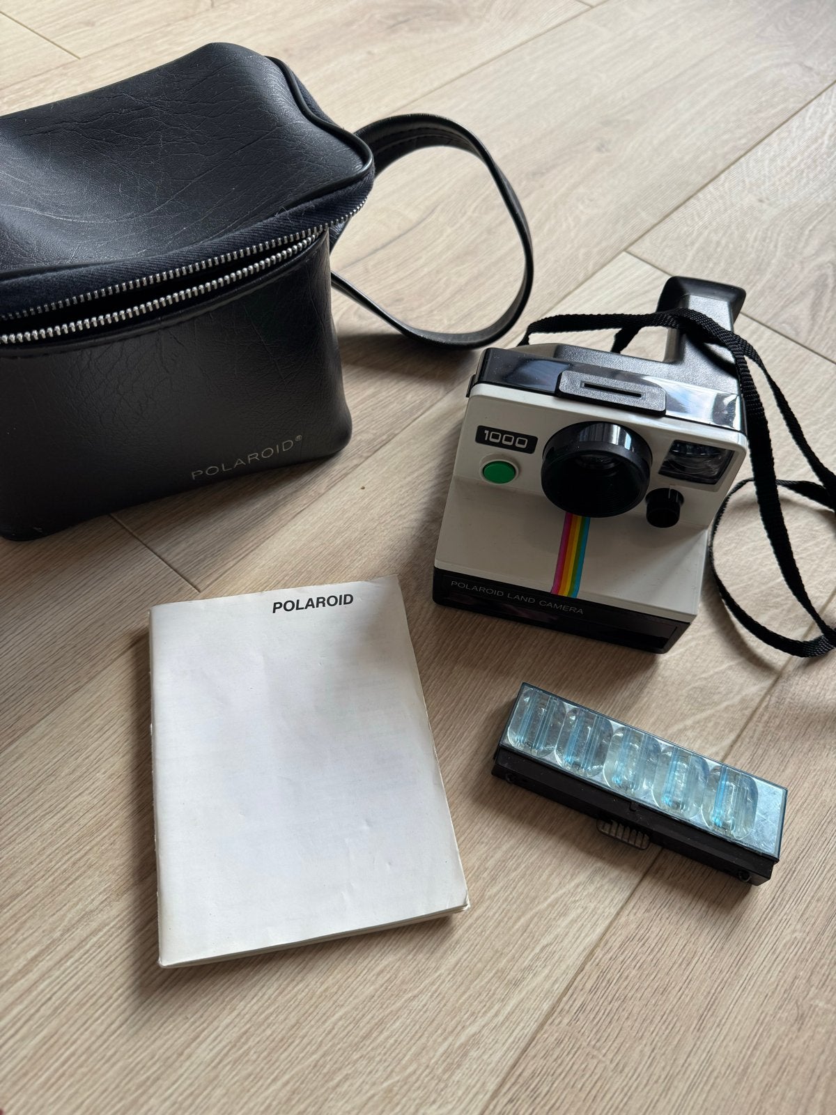 Polaroid Land Camera 1000 met tas, flitser en handleiding, Ophalen, Gebruikt, Polaroid