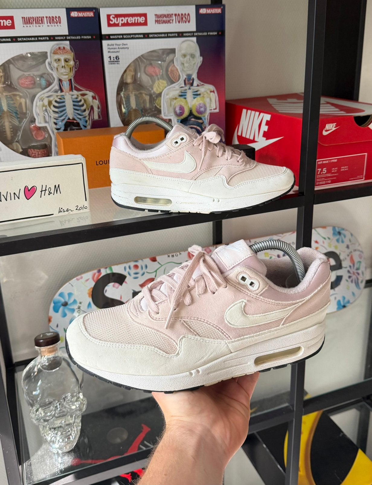 Nike Air Max 1 Barely Rose, Kleding | Dames, Schoenen, Ophalen of Verzenden, Overige kleuren, Sneakers of Gympen