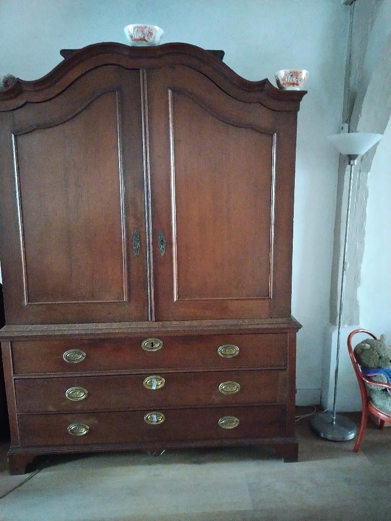 kast , erikenhout, Ophalen